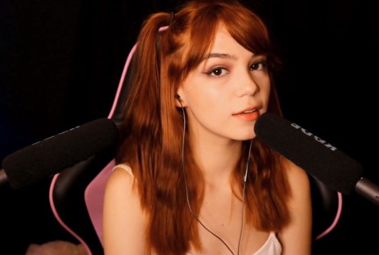 Maimy ASMR Mouth Sounds and Lollipop Video - XXX Clip